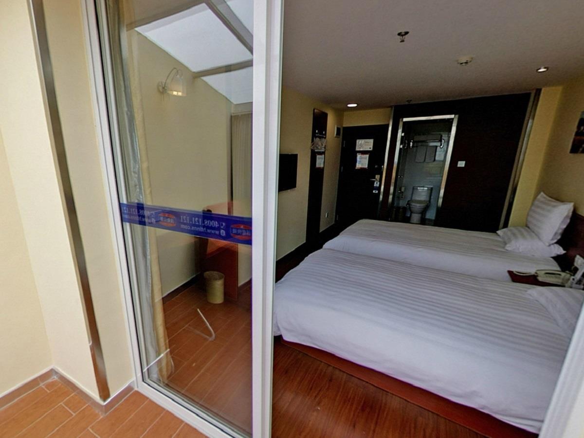 Hanting Express Shanghai Middle Sichuan Road מראה חיצוני תמונה