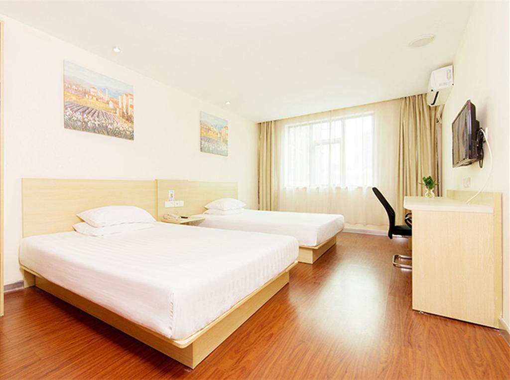 Hanting Express Shanghai Middle Sichuan Road מראה חיצוני תמונה